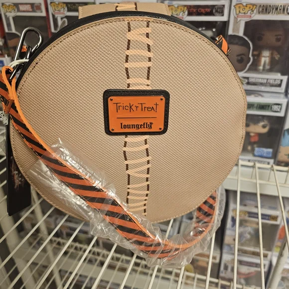Trick Or Treat Loungefly SAM Bag/ Purse - Picture 4 of 6